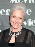 How tall is Lee Meriwether?